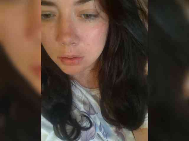 Naturally_Mom webcam