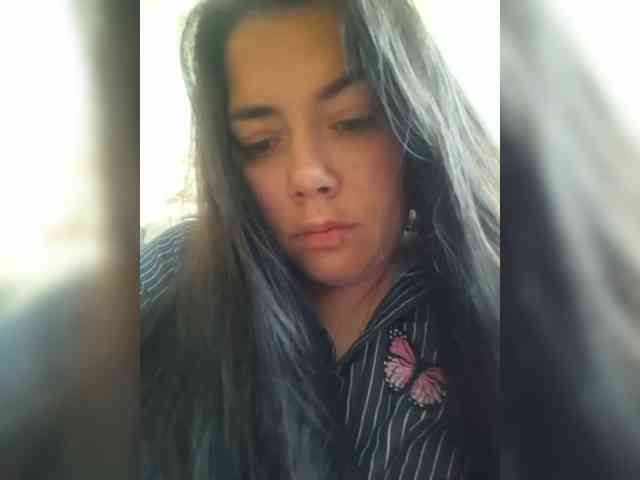 Naturally_Mom webcam