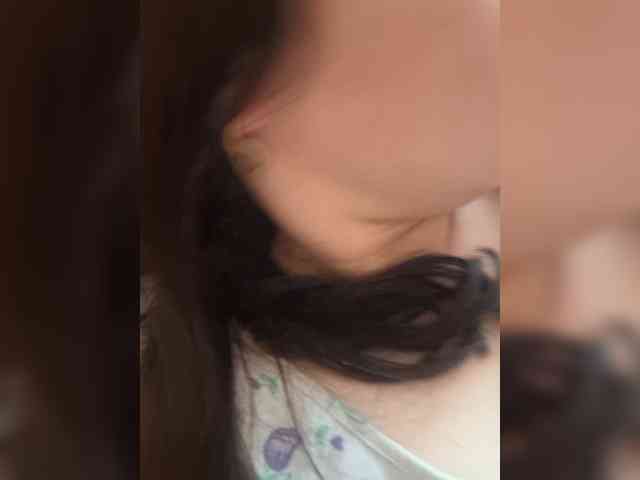 Naturally_Mom webcam