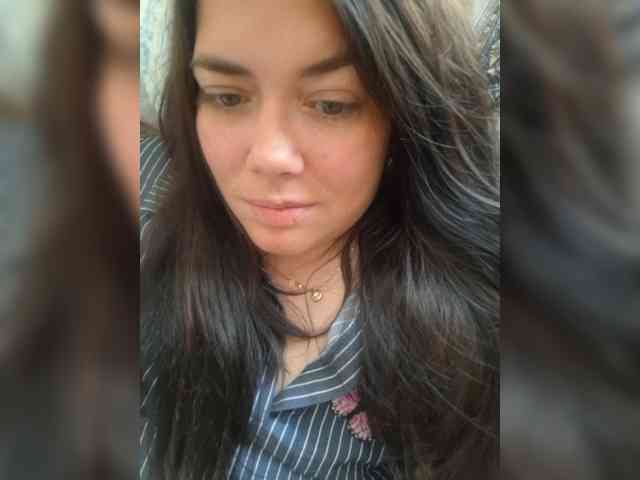 Naturally_Mom webcam
