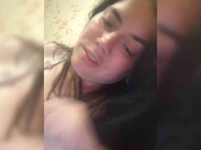 Naturally_Mom webcam