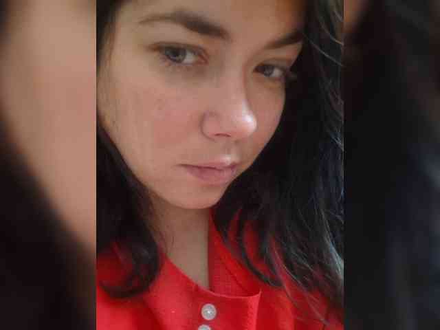 Naturally_Mom webcam