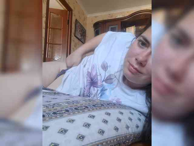 Naturally_Mom webcam