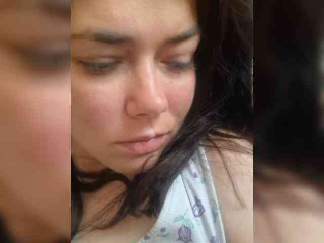 Naturally_Mom webcam