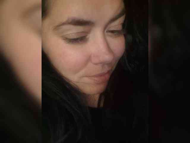 Naturally_Mom webcam
