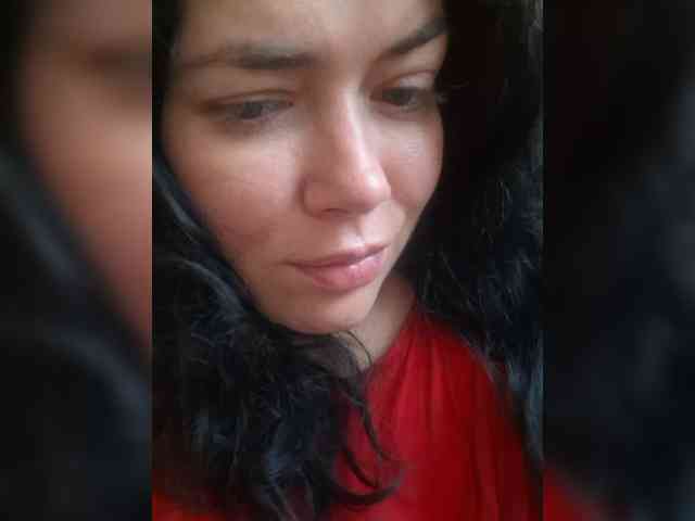 Naturally_Mom webcam