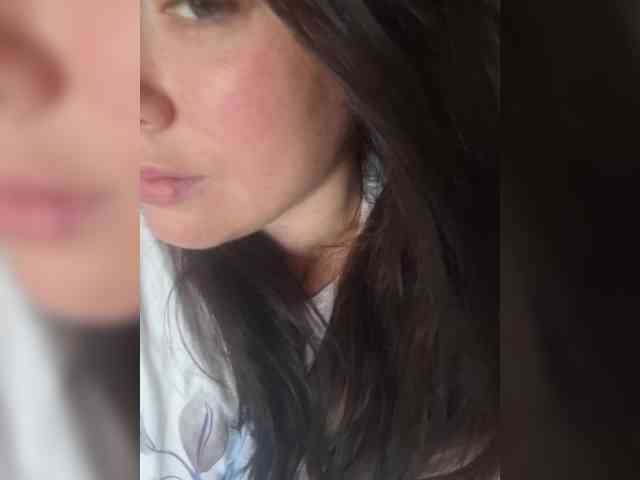 Naturally_Mom webcam