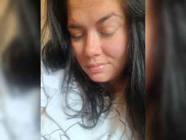 Naturally_Mom webcam