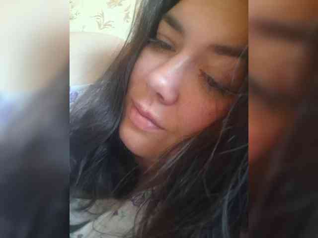 Naturally_Mom webcam
