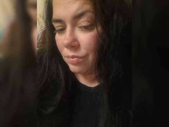 Naturally_Mom webcam
