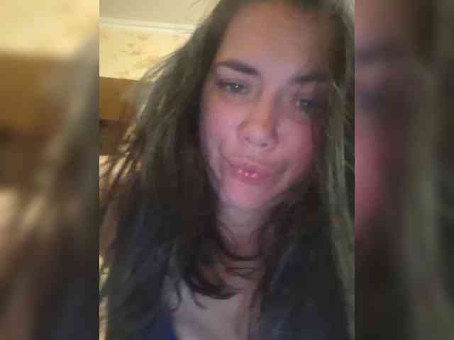 Naturally_Mom webcam