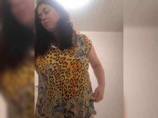 Naturally_Mom webcam