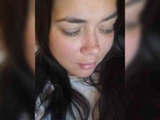 Naturally_Mom webcam