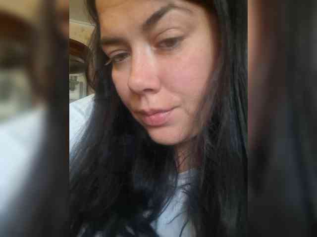 Naturally_Mom webcam