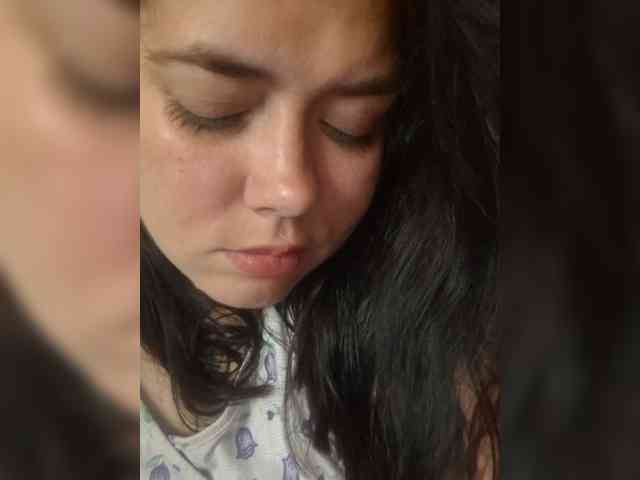 Naturally_Mom webcam