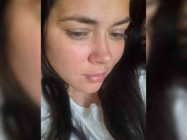 Naturally_Mom webcam
