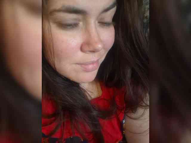 Naturally_Mom webcam