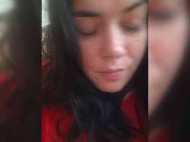Naturally_Mom webcam
