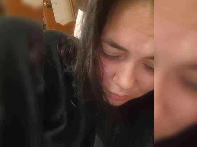 Naturally_Mom webcam