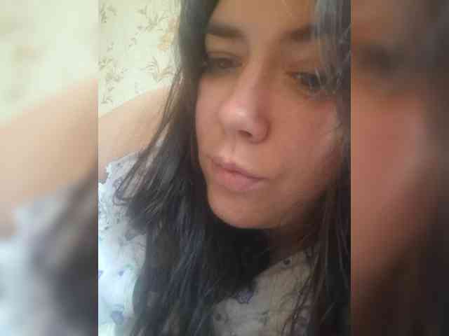 Naturally_Mom webcam