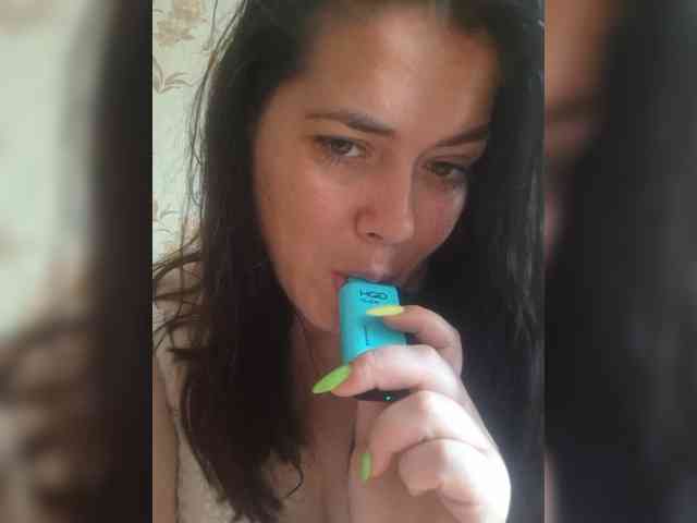 Naturally_Mom webcam