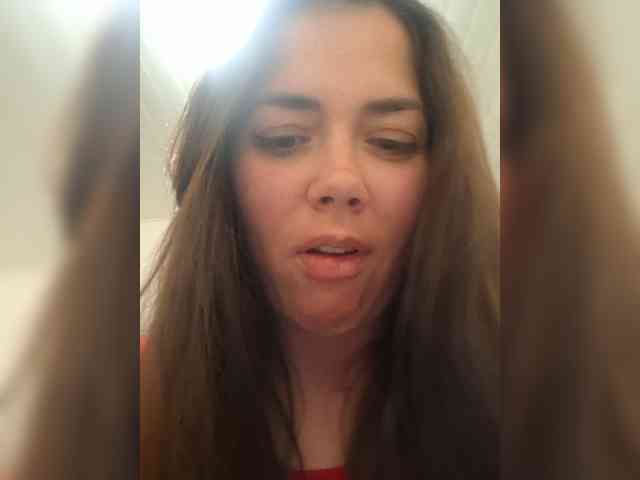 Naturally_Mom webcam