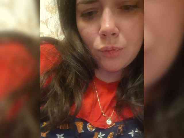 Naturally_Mom webcam