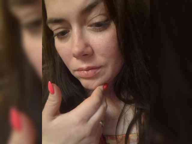 Naturally_Mom webcam