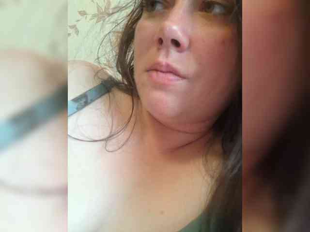 Naturally_Mom webcam