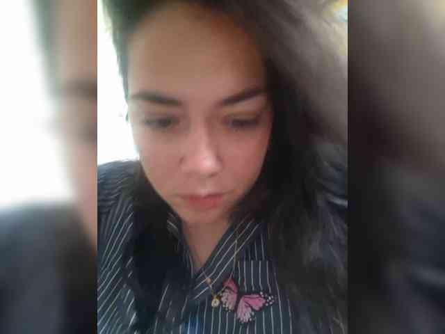 Naturally_Mom webcam