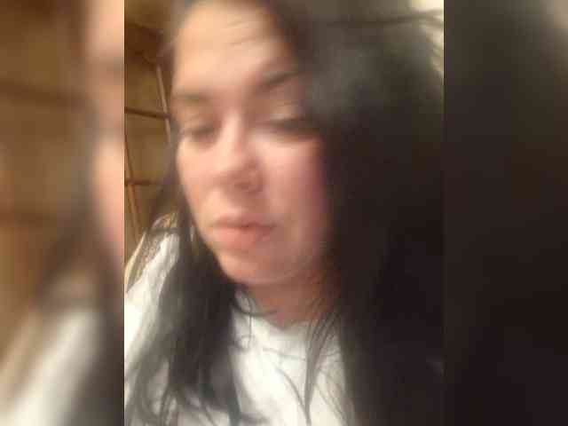 Naturally_Mom webcam