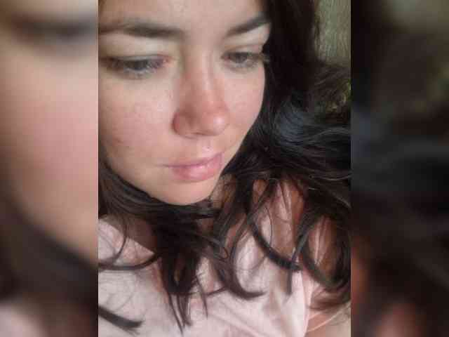 Naturally_Mom webcam
