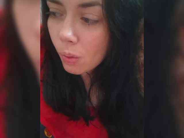 Naturally_Mom webcam