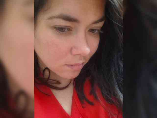 Naturally_Mom webcam