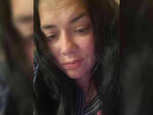 Naturally_Mom webcam