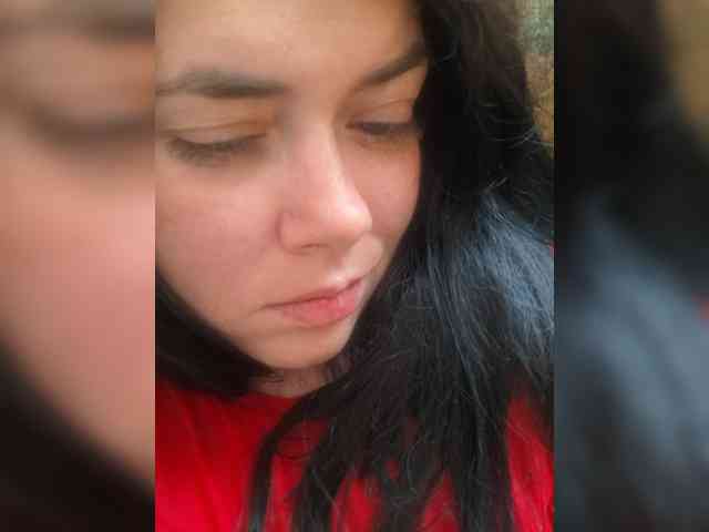Naturally_Mom webcam
