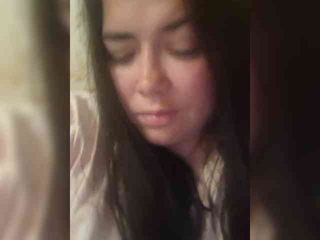 Naturally_Mom webcam