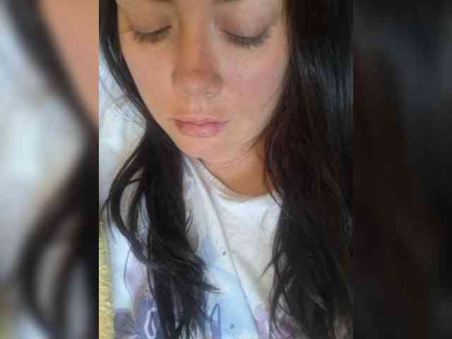 Naturally_Mom webcam