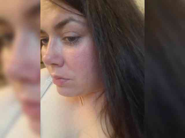 Naturally_Mom webcam