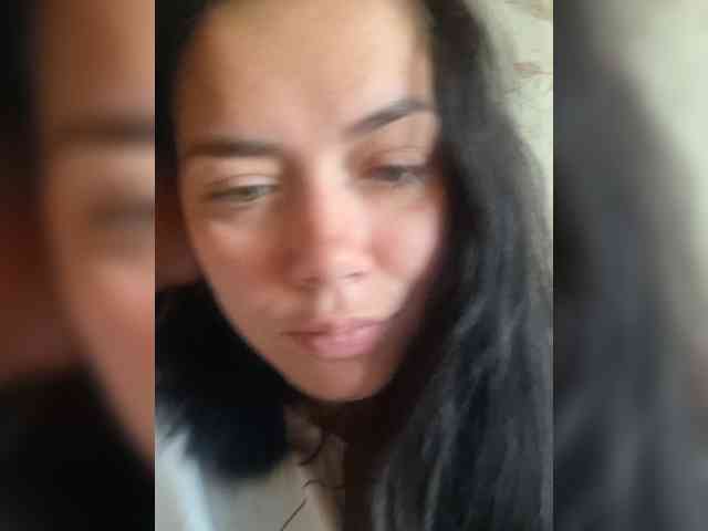 Naturally_Mom webcam