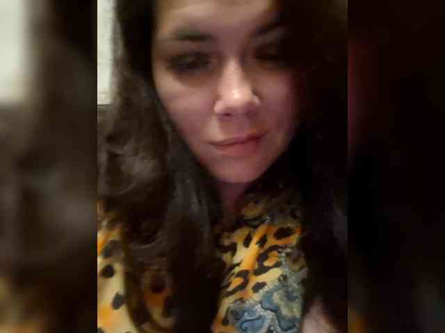 Naturally_Mom webcam