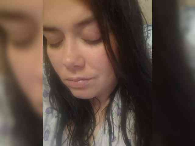Naturally_Mom webcam