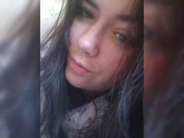 Naturally_Mom webcam
