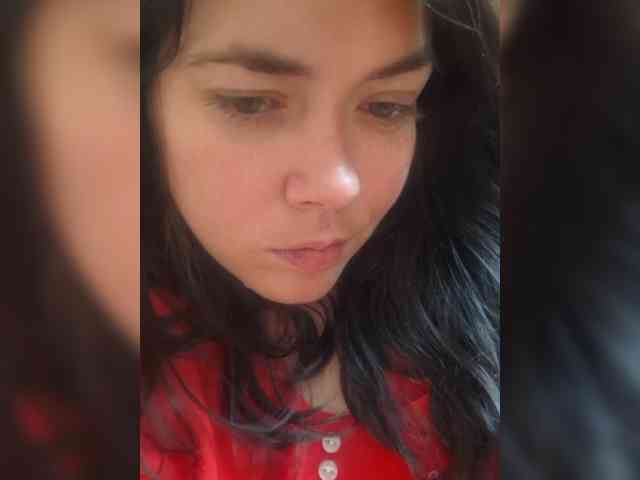 Naturally_Mom webcam