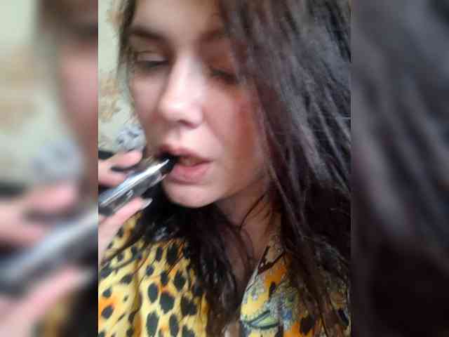 Naturally_Mom webcam