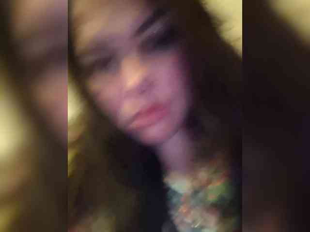 Naturally_Mom webcam