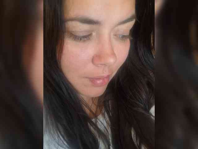 Naturally_Mom webcam