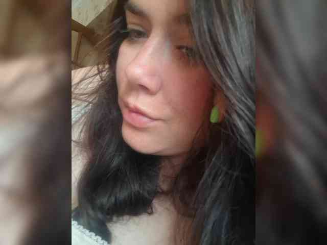 Naturally_Mom webcam
