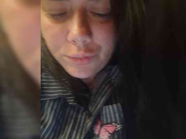 Naturally_Mom webcam