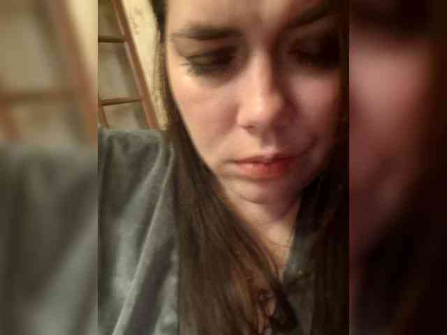 Naturally_Mom webcam